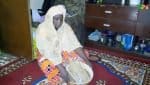 jeunes mariées Magnambaga Femme_afrodisiaque_ salon_maison_encens_canape_moquette_Bamako_Mali