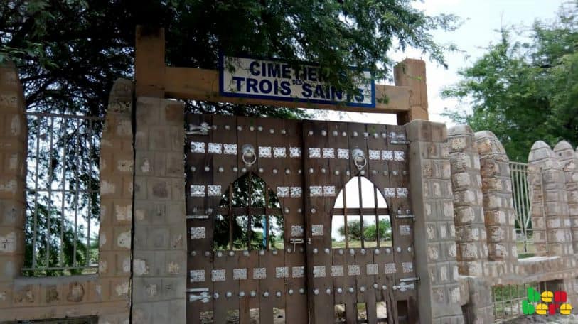 Tombouctou : cérémonies mortuaires ou lieux de causeries ?