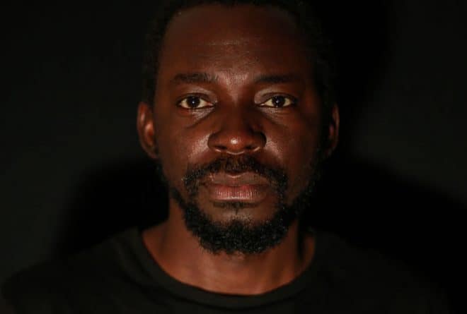 John Kalapo, photographe malien, confiné dans une galerie française