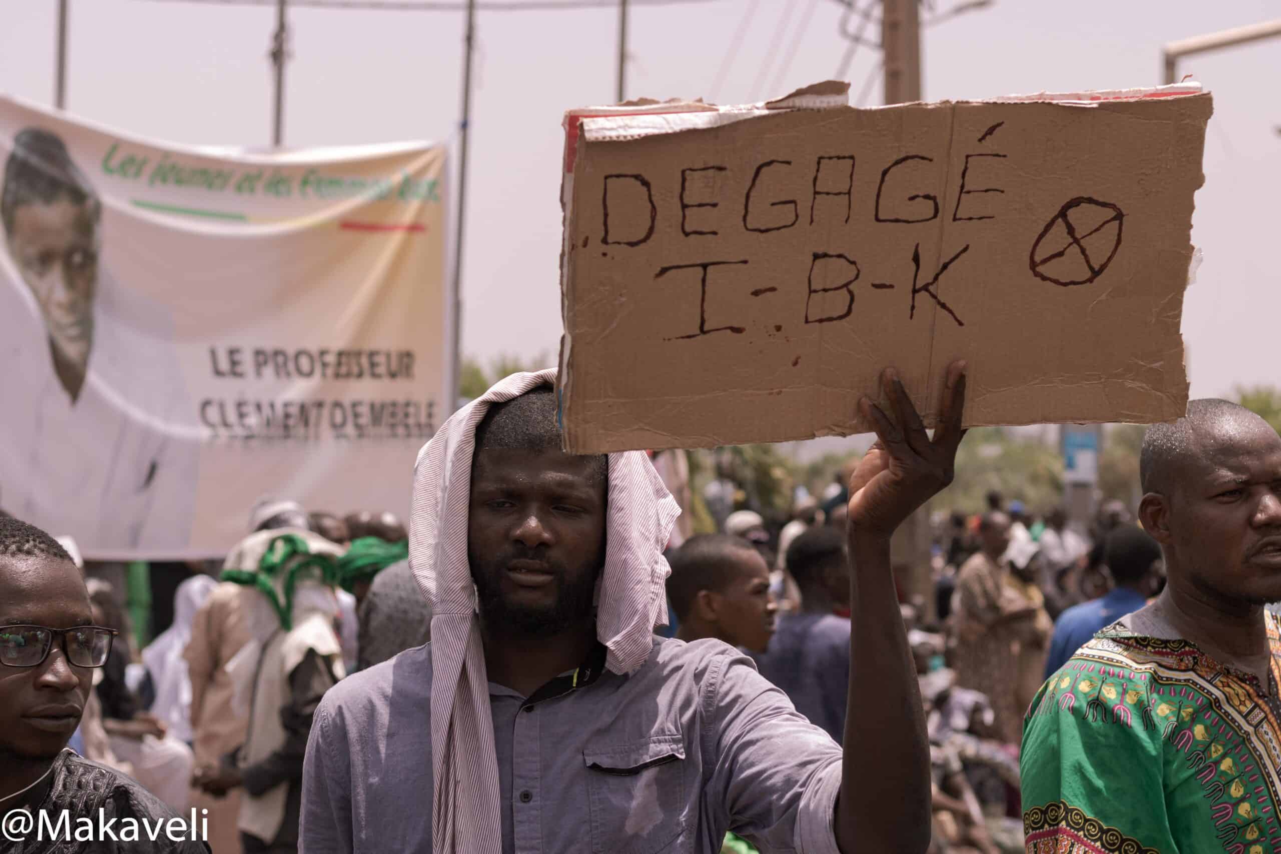 En images : à Bamako, à la manif du 5 juin