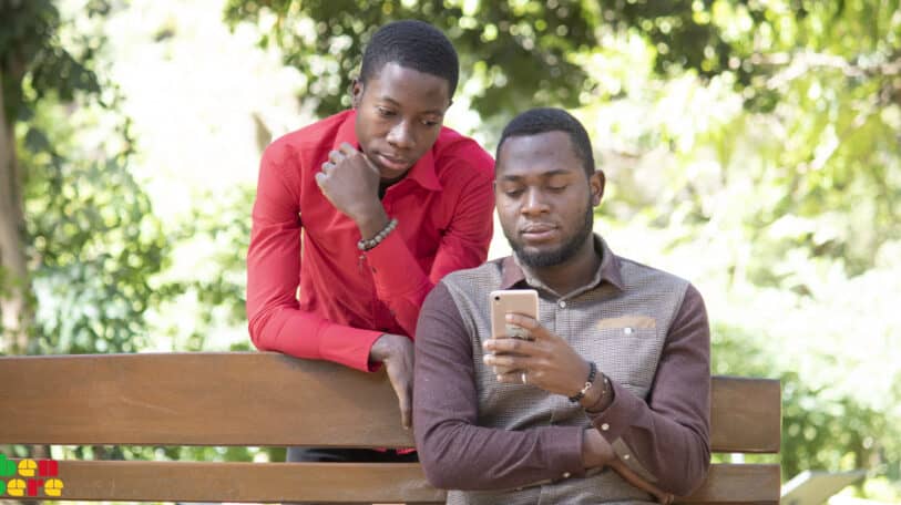#BenbereVerif-Covid-19 : non, le gouvernement n’a pas « piégé tous les téléphones »