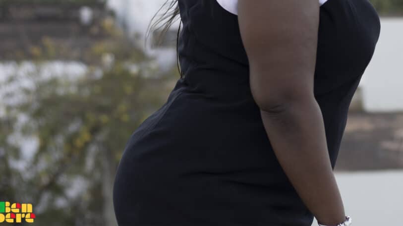 Avoir de grosses fesses : une obsession qui peut coûter cher sur le plan sanitaire
