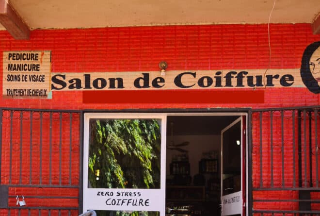 Salons de coiffure, le marché lucratif de l’élégance à Bamako