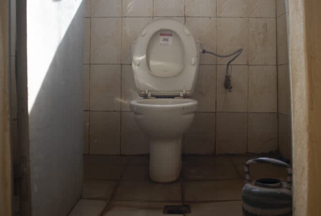 Toilettes publiques : danger sanitaire !