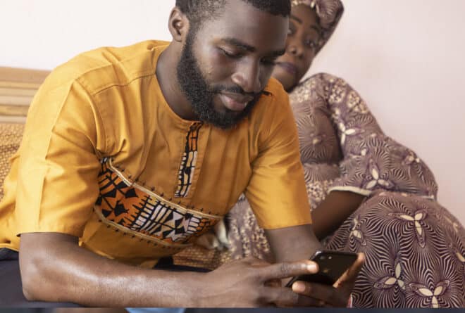 « Zaksôba », « Bulldozer » … : ces surnoms donnés aux maris et aux papas au Burkina Faso