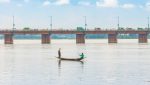 #NeTuonsPasNosFleuves : face à la pollution du fleuve Niger, le cri de cœur des pêcheurs